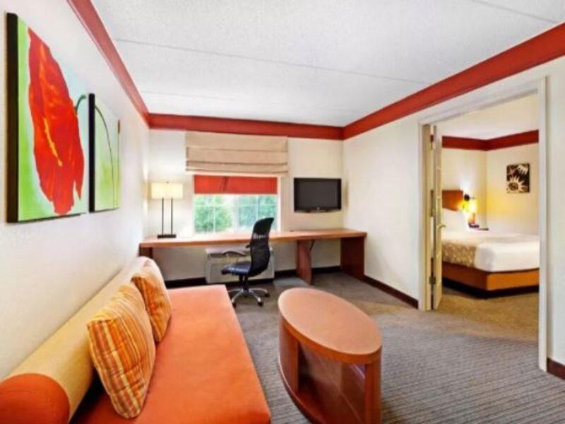 Hotel La Quinta By Wyndham Raleigh Cary Exterior foto